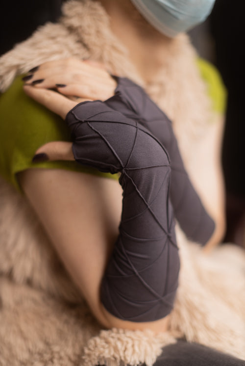 Textured Arm Warmers - Charcoal