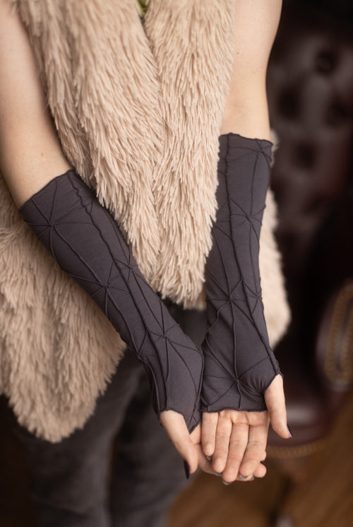 Textured Arm Warmers - Charcoal