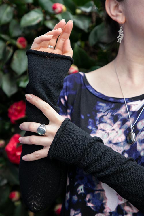 Chevron Sleeves - black and black
