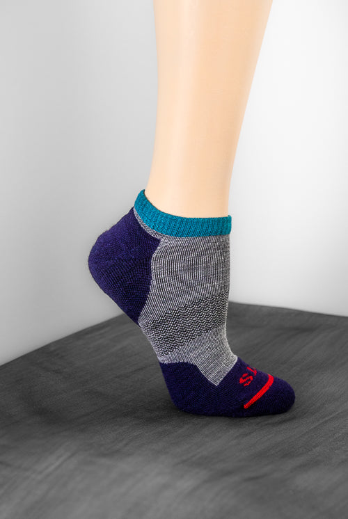 Micro Light Runner Footie Sock - Light Grey