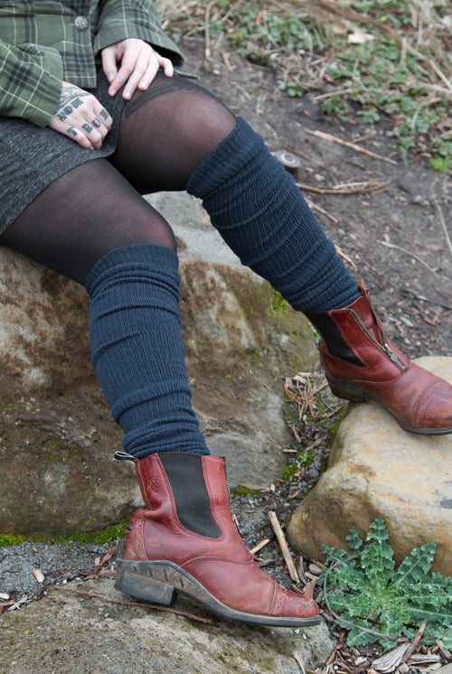 Larger Footed Long Cuffable Scrunchable Socks - Navy