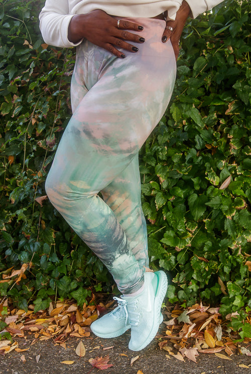 Plus Size High Waisted Tropics Sublimation Leggings
