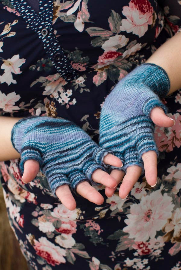 Space Dyed Fingerless Gloves - Dark Blue/Light Blue