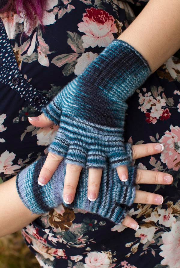 Space Dyed Fingerless Gloves - Dark Blue/Light Blue