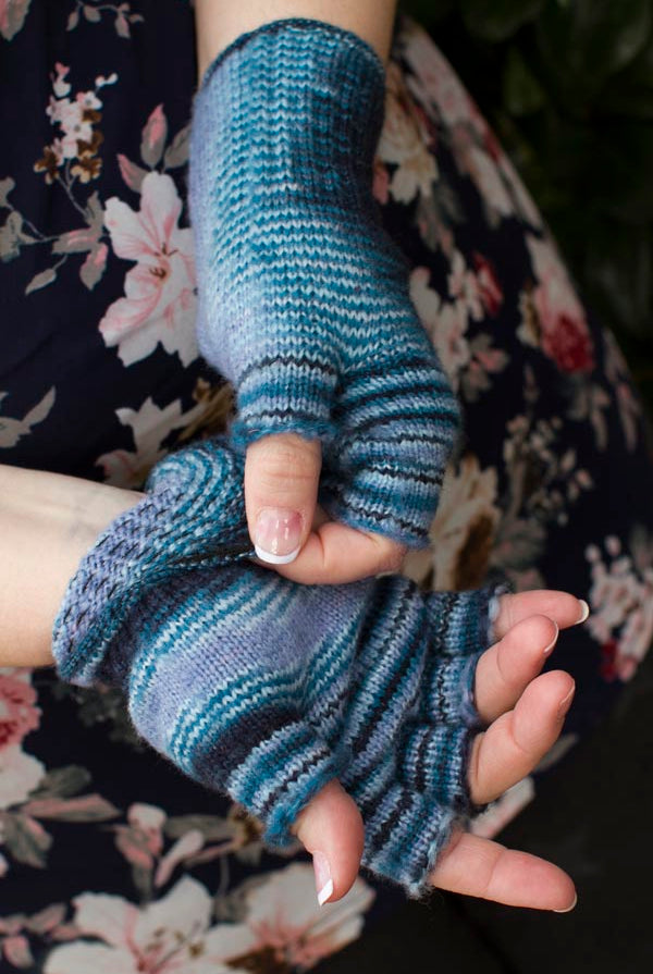 Space Dyed Fingerless Gloves - Dark Blue/Light Blue