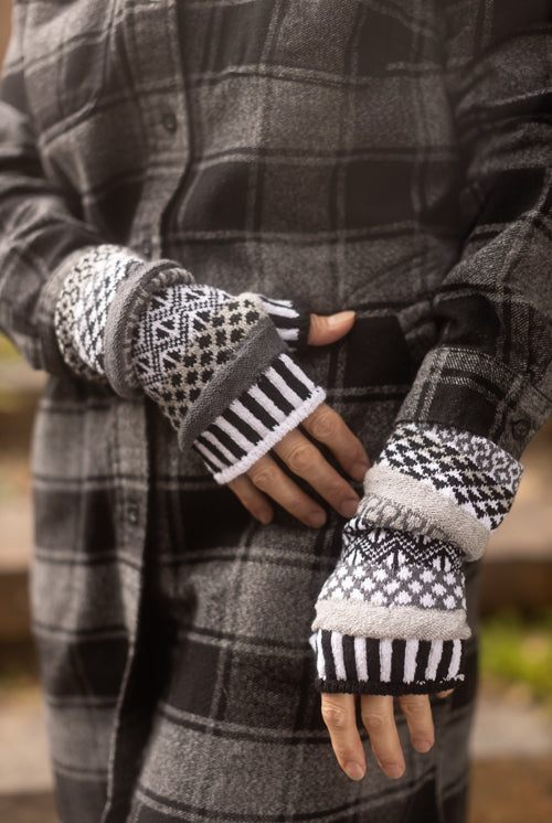 Midnight Arm Warmer