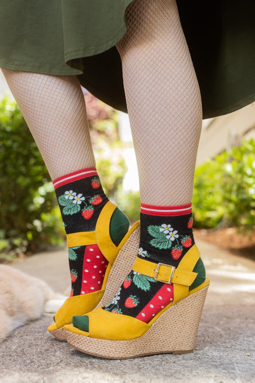 Strawberry Threads Mini Crew