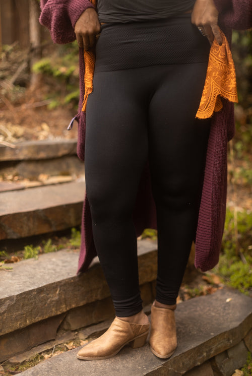Plus Size High Waisted Fleece Lined Leggings - Black