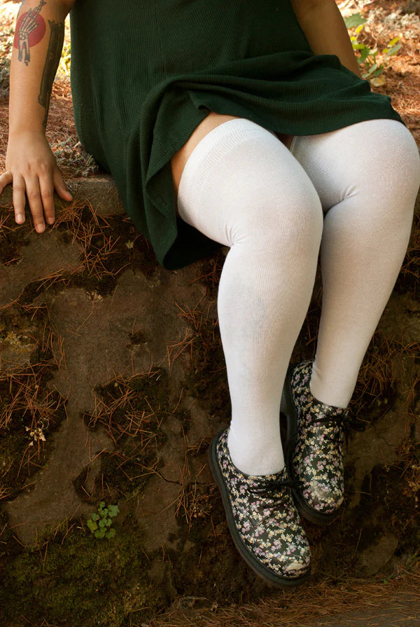 Longer Extraordinary Thigh High Socks - White