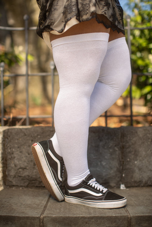 XL Foot Longer Extraordinary Thigh High - White