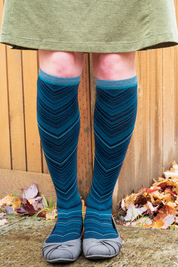 Full Flattery Compression Knee High - Navy