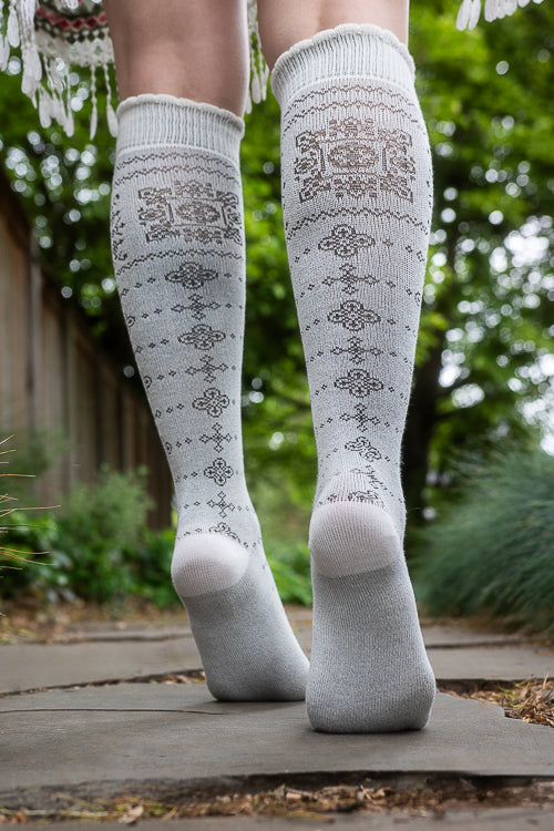 Knockout Bouquet Bamboo Knee High - Ivory/Black
