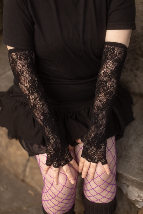 Floral Lace Long Fingerless Gloves - Black