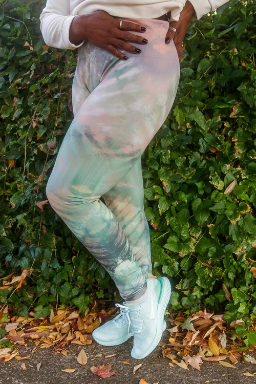 Plus Size High Waisted Tropics Sublimation Leggings
