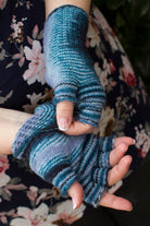 Space Dyed Fingerless Gloves - Dark Blue/Light Blue