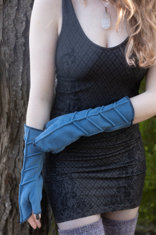 Leaf Pattern Fleece Arm Warmers - Blue