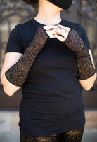 Snake Print Reversible Arm Warmers - Black