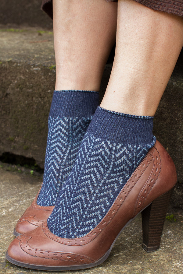 Shorty Chevron Anklet - Dark Denim and light blue